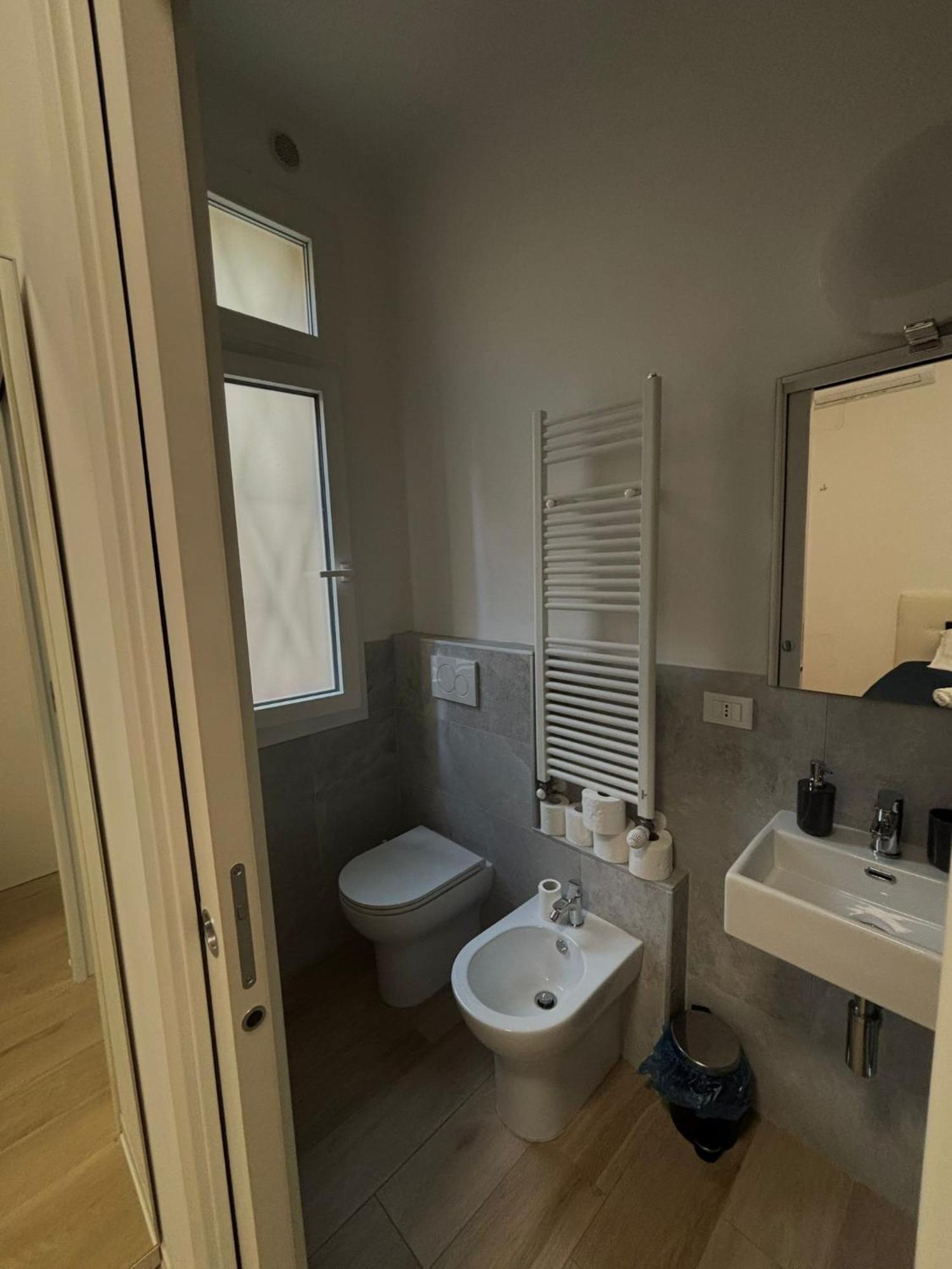Lu.Na Apartment Bologna Ngoại thất bức ảnh
